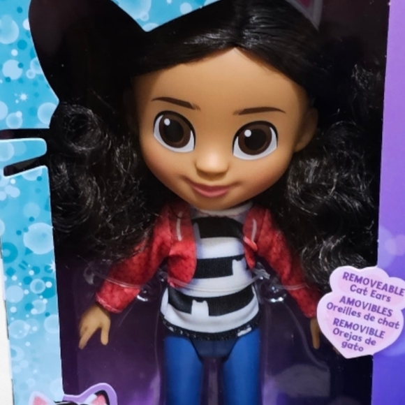 Gabby's Dollhouse Gabby Doll - Picture 6 of 14